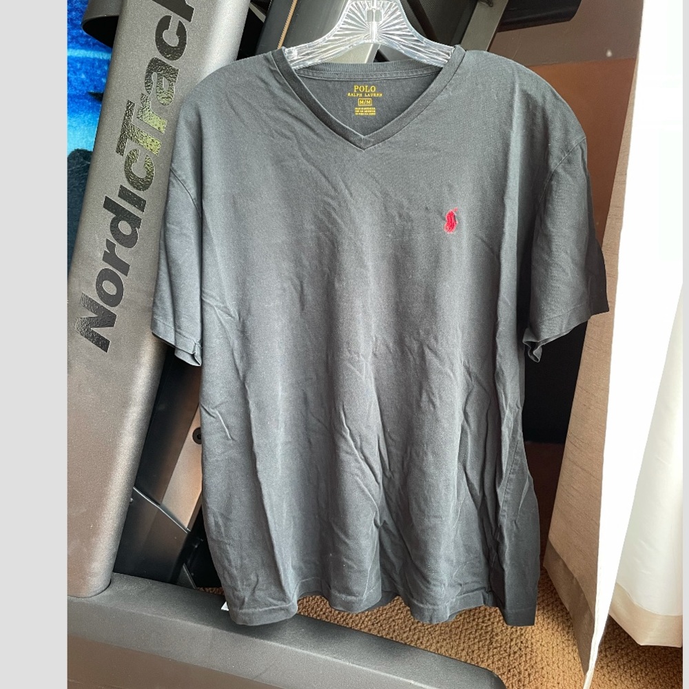 Short sleeve v neck size medium from ralph lauren